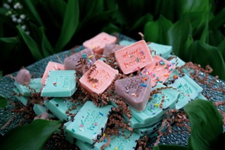 Sweet Pure Honey, green wedding favors! Gorgeous handmade soaps!